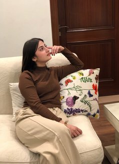 Smriti Sharma - escort in New Delhi Photo 1 of 5