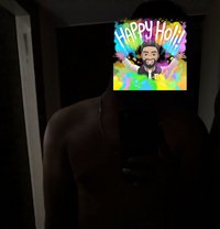 Snackerr - Male escort in Hyderabad