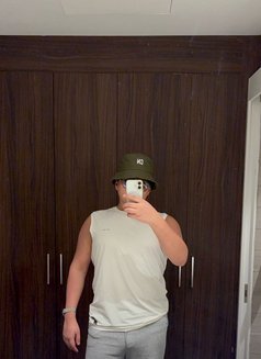 Xezer Snake - Male escort in Dubai Photo 10 of 10