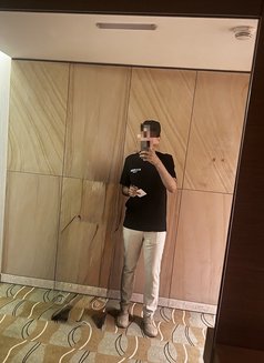 Snap: Rii.Oi87 - Male escort in Riyadh Photo 1 of 4