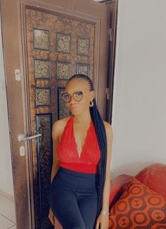 Snazzy - escort in Lagos, Nigeria Photo 1 of 3