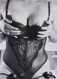 Sneha - escort in Gurgaon Photo 4 of 5