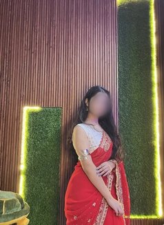 Open video call sex with voice Sex avl - puta in Indore Photo 1 of 1