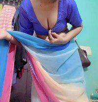 Sneha - puta in Bangalore Photo 4 of 7