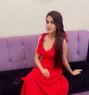 Sneha - puta in Dubai Photo 1 of 2