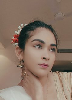 Sneha - escort in Pune Photo 5 of 9