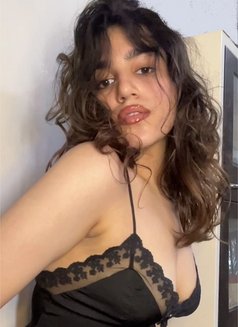 Sneha K - escort in Kochi Photo 1 of 3