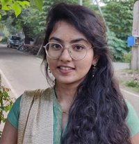 Sneha Kumari - puta in Hyderabad
