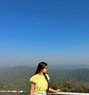 Sneha Lets Fun Cam 🫂 Real Meet 🥀 - puta in Mumbai Photo 2 of 4