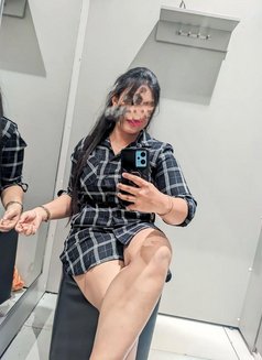 Sneha Shinha - Acompañante in Hyderabad Photo 1 of 2