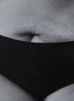 Sneha VC ONLY - puta in Dubai Photo 2 of 3