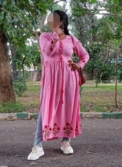 Aisha Webcam & Sex chat - escort in Kochi Photo 2 of 3