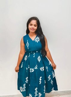 Sneha Young South Indian - escort in Abu Dhabi Photo 3 of 4