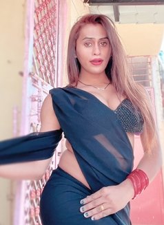 Snehal sexy - Transsexual escort in Pune Photo 4 of 10