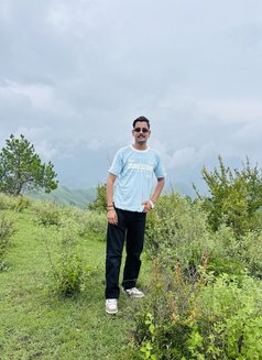 Snehil2803 - Acompañantes masculino in Chandigarh Photo 2 of 2