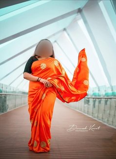 Snigda Indian Wife Live Cam - puta in Calgary Photo 7 of 12