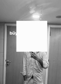 Sniky Sneaker - Intérprete masculino de adultos in Kolkata Photo 1 of 2