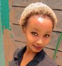 Snoopy Beb - puta in Nairobi Photo 1 of 2