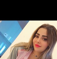 Snow wight - puta in Beirut Photo 4 of 5