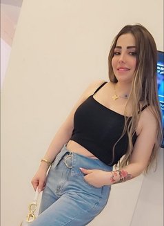 Snow Wight 🫦 - puta in Beirut Photo 2 of 5