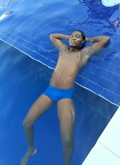 Snowblack - Male escort in Accra Photo 9 of 12