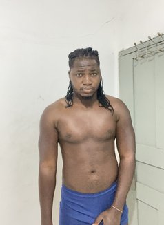 Snowblack - Male escort in Accra Photo 4 of 12