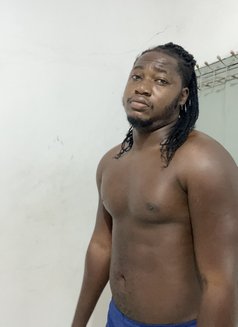 Snowblack - Male escort in Accra Photo 5 of 12