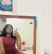Snysha Dev - Transsexual adult performer in Bangalore
