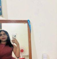 Snysha Dev - Transsexual adult performer in Bangalore