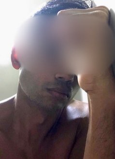 Just another day - Male escort in Colombo Photo 2 of 2