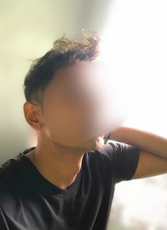 Discrete Companion - Male companion in Colombo Photo 1 of 5