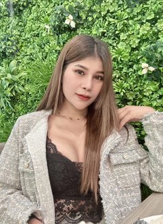 Soda - masseuse in Bangkok Photo 3 of 6