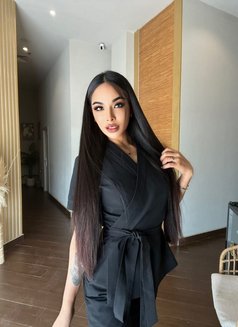 Soda - puta in Dubai Photo 4 of 6