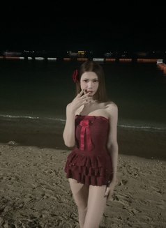 Soda - Transsexual escort in Ras al-Khaimah Photo 7 of 7