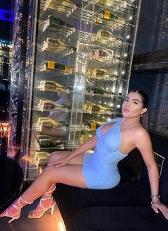 Sofi model latina VIP - puta in Al Manama Photo 5 of 5