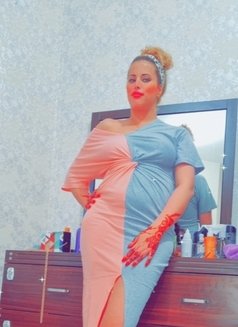 Sofi - escort in Abu Dhabi Photo 1 of 5