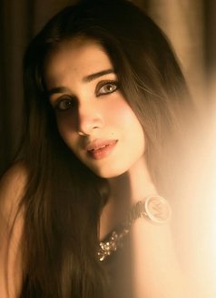 Esha Indian - escort in Dubai Photo 2 of 5