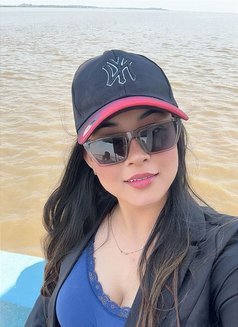 Sofia Camreal Meet 🥵 - puta in Hyderabad Photo 8 of 11