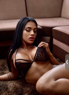 Sofía sexy - escort in Dubai Photo 15 of 28