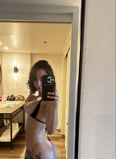 Sofia - escort in Zürich Photo 4 of 4