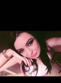 Sofia Curvy Courtesan - escort in Dubai Photo 5 of 9