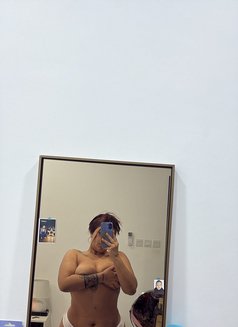 Sofia - escort in Al Manama Photo 4 of 5