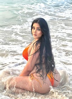 Sofia - puta in Dubai Photo 2 of 25