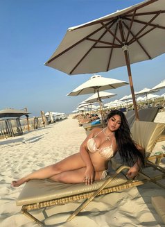 Sofia - puta in Dubai Photo 7 of 25