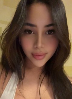 Sofía - escort in Bangkok Photo 20 of 22