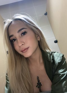 Sofia - Transsexual escort in Pasig Photo 4 of 4