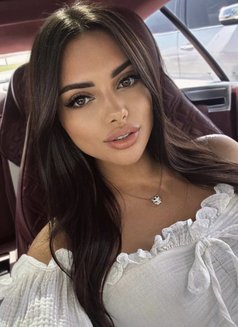Sofia (Full Service) - escort in Dubai Photo 8 of 9