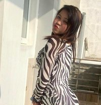 Premium Russian escort service - puta in Gurgaon