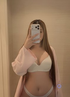 Aeya - escort in Al Manama Photo 3 of 8