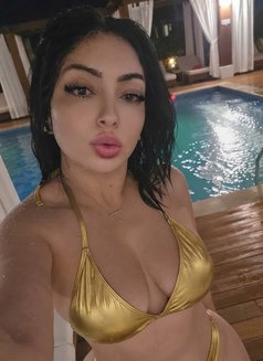 Sofia Independent - puta in Dubai Photo 1 of 4